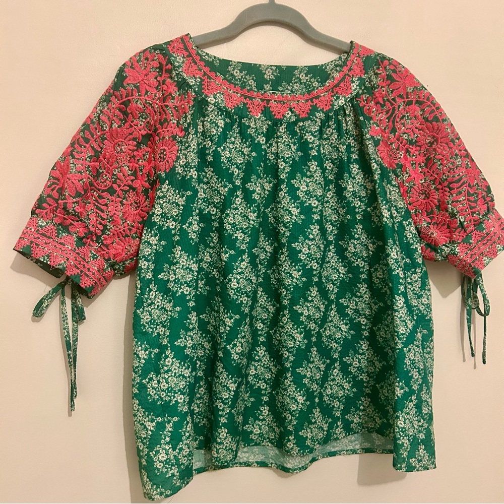 THML Green Floral Peasant Blouse with Pink Lace Sleeves